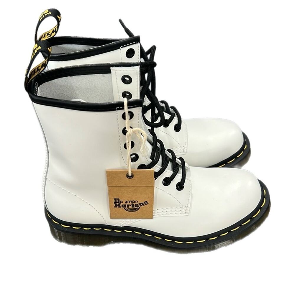 Dr Martens Combat Boots 6 New White Leather Zavala